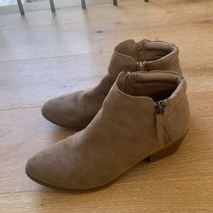 Target Women’s Booties 6.5